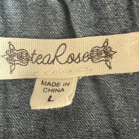 Tea Rose Chambray Smocked Waist Blouse Size Large - Picture 6 of 7